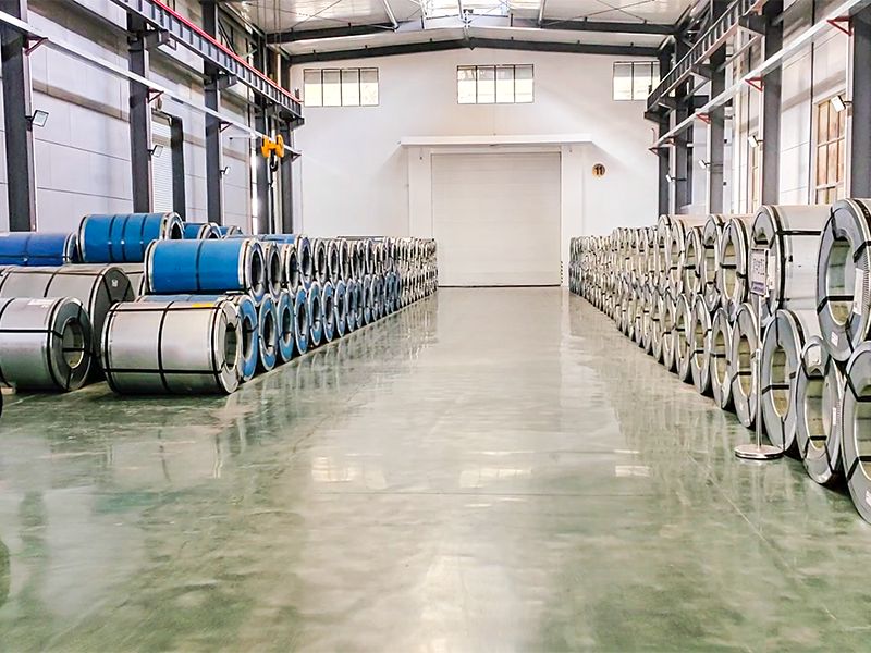 معدات المصنع